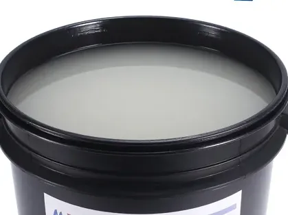 A roll of specialized industrial release liner coated with a highly uniform, functional release coating varnish. The image focuses on the microscopic texture and stable release force properties of the material, presented in a clinical, brightly lit engineering laboratory setting.